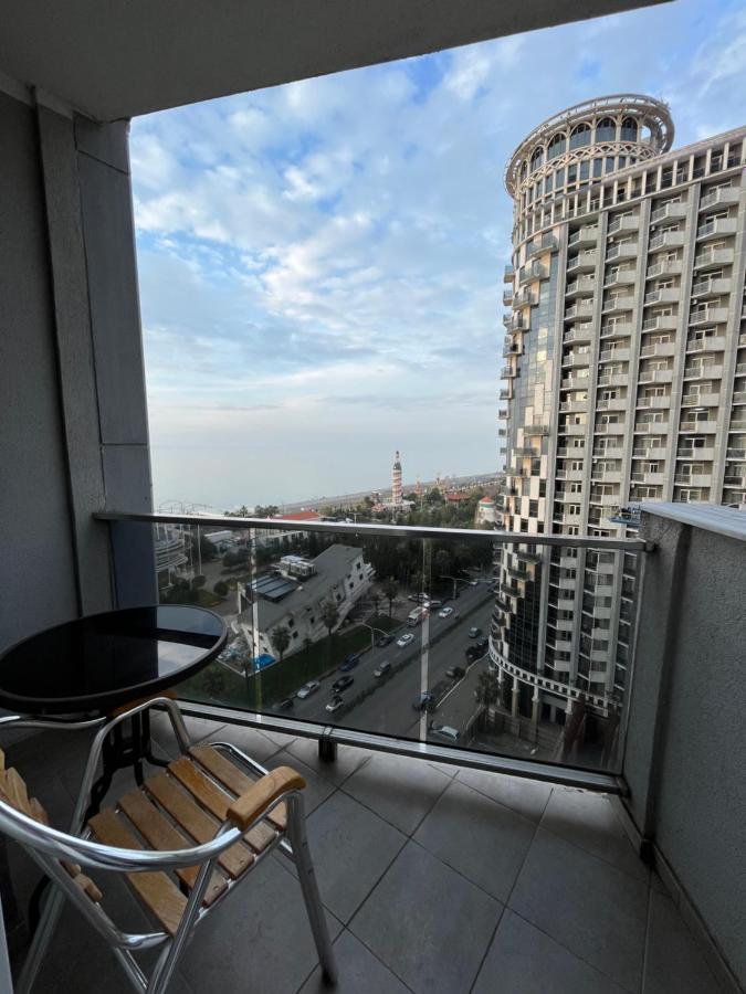 Orbi Apartamenti Batumi 15 B Hotel Екстериор снимка
